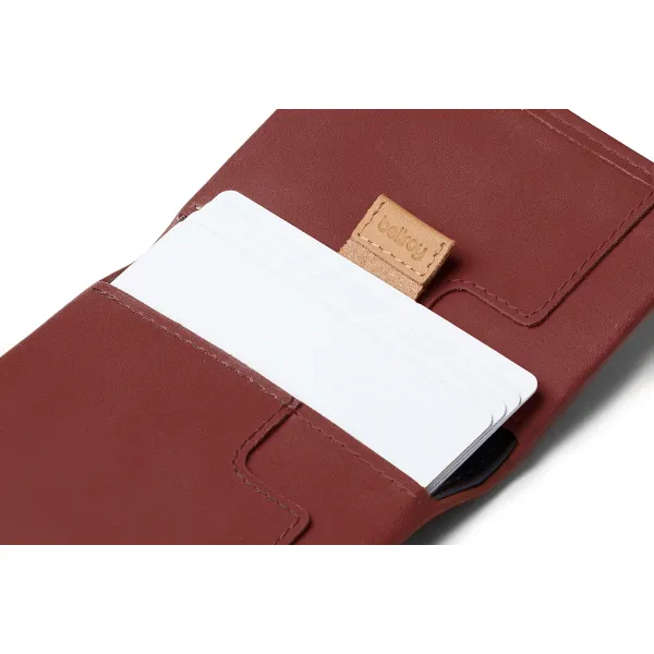 Bellroy Slim Sleeve (red earth)