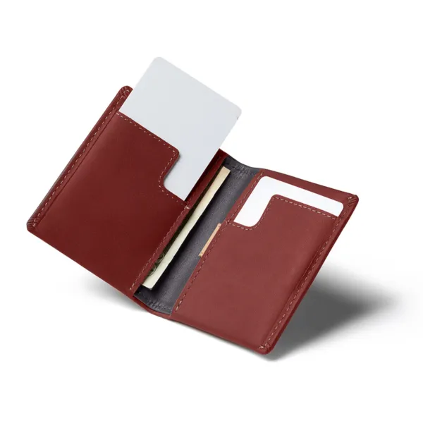 Bellroy Slim Sleeve (red earth)