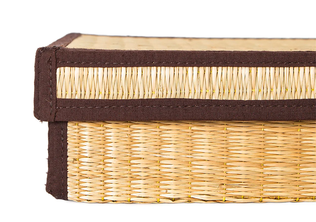 Container with black hem
