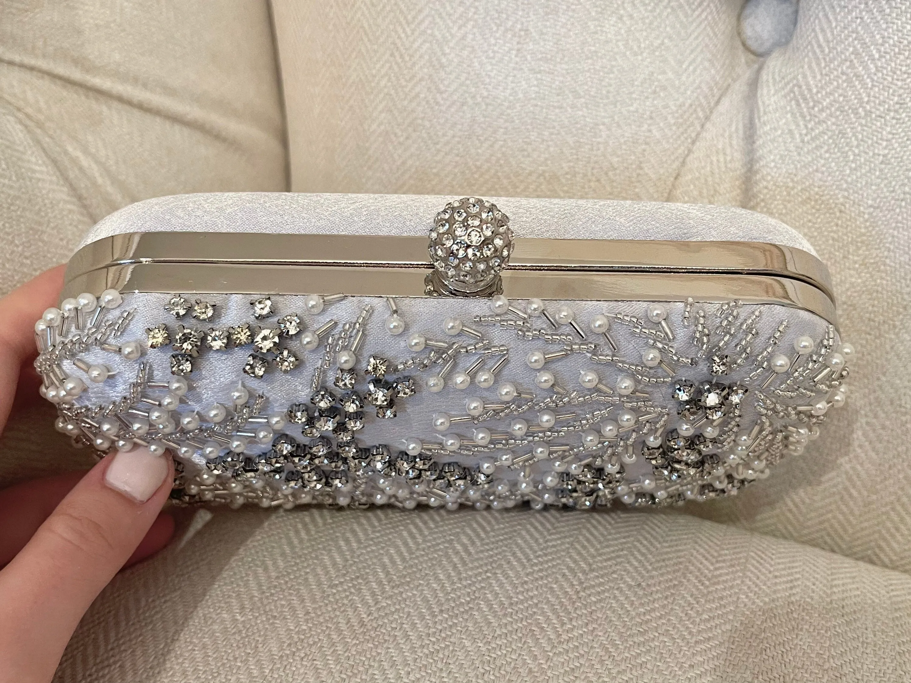 Crystal Leaves & Pearl Beads Clutch | Silver, Black & Off-White Evening Bag