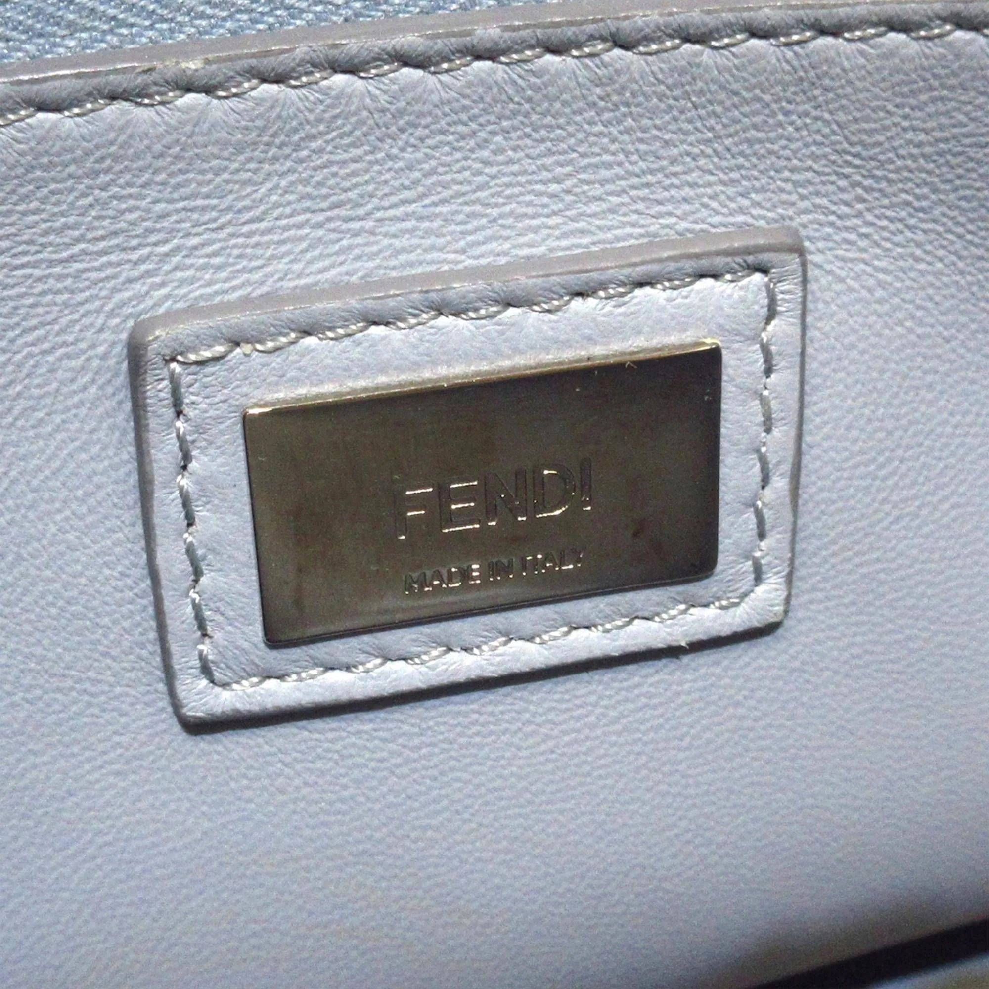 Fendi Small Whipstitch Peekaboo (SHG-oW5fzA)