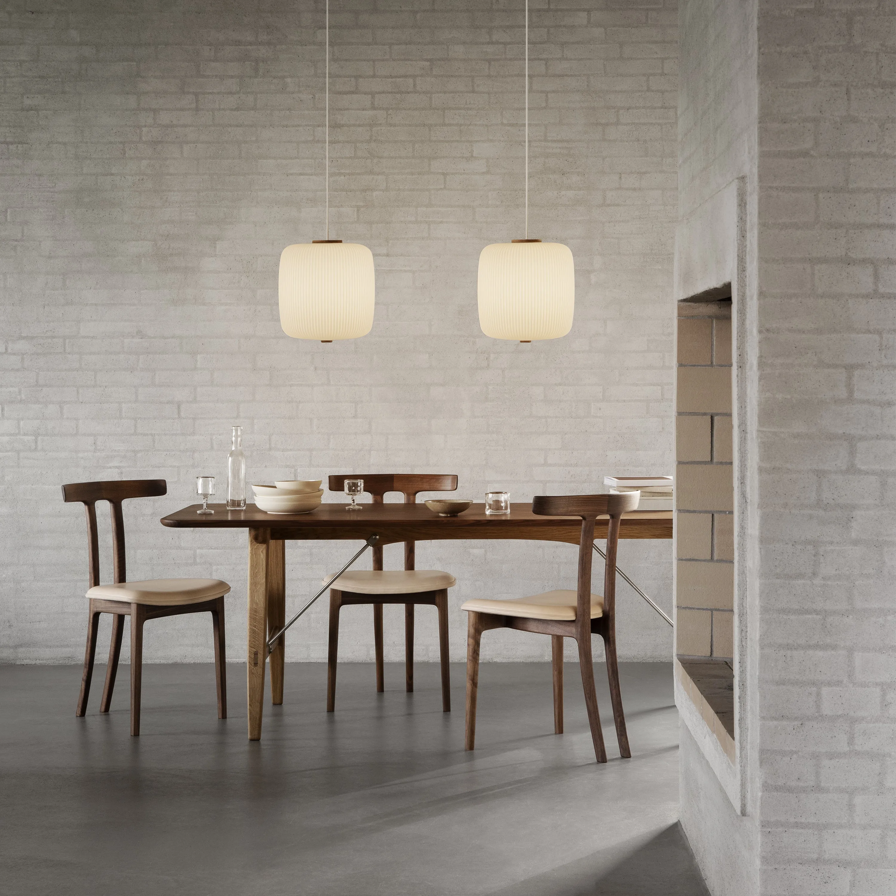 OW58 T-Chair