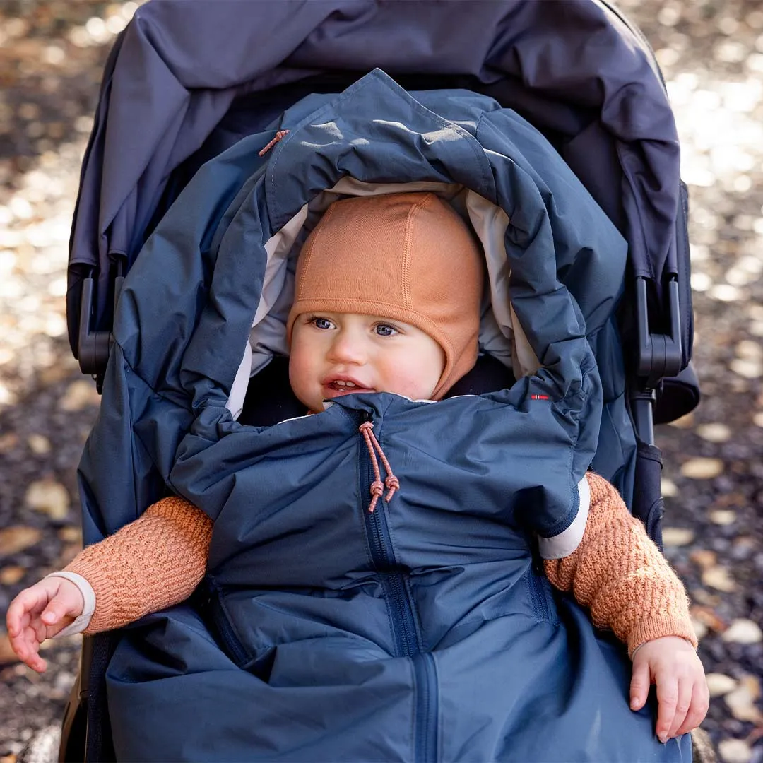 Voksi Adventure Footmuff - Poppy Blue - Seashell Sand